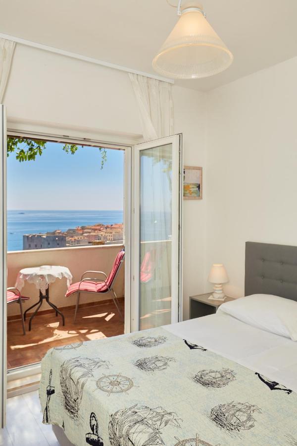 Apartments Dalmatin Дубровник Екстериор снимка